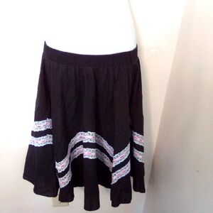 SKIRT UNBRANDED PRE-OWNED SIZE SMALL